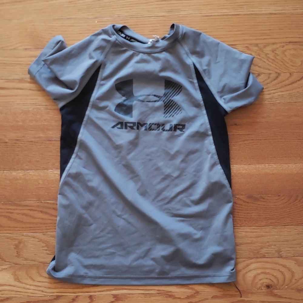 Kids Under Armour Grey/Black Speedwick Tee Small